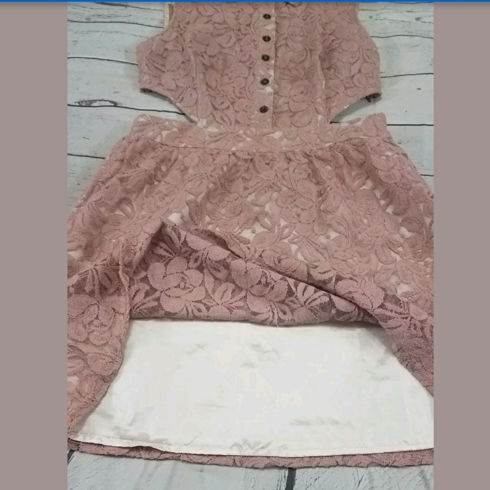 Lush Dress Size Medium - Picture 4 of 8